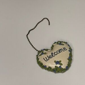 Heart-Shaped Welcome Sign with Floral Design